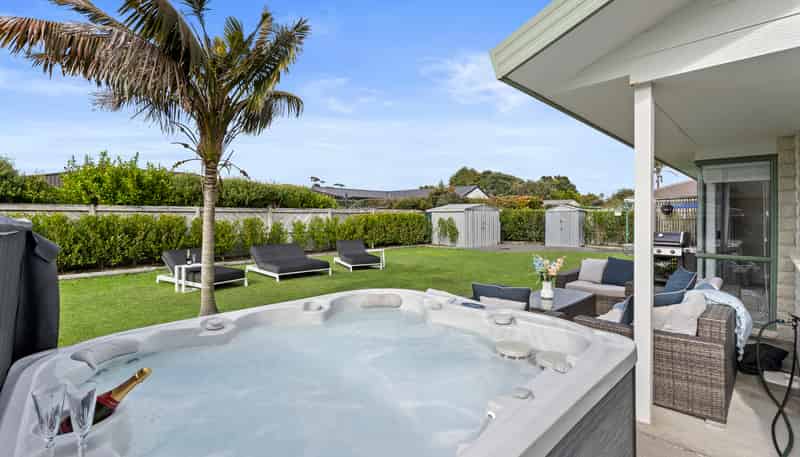 22 Lakeside Drive, Orewa