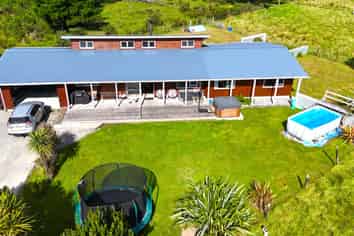 12 Sunderland Street, Waimangaroa