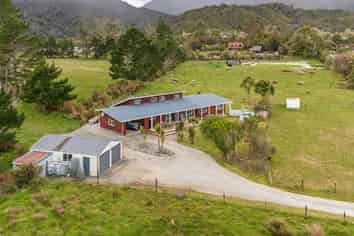 12 Sunderland Street, Waimangaroa