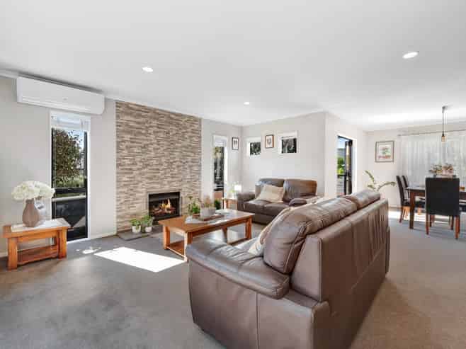 1 Harbourside Court, Beachlands