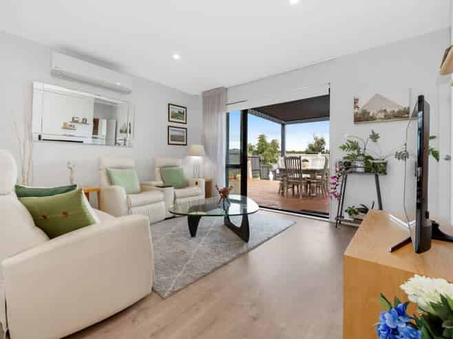 201B  Ninth View Avenue, Beachlands