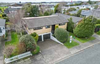 28 Helmsdale Street, Waverley