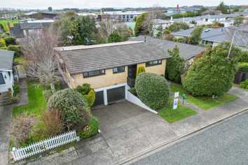 28 Helmsdale Street, Waverley