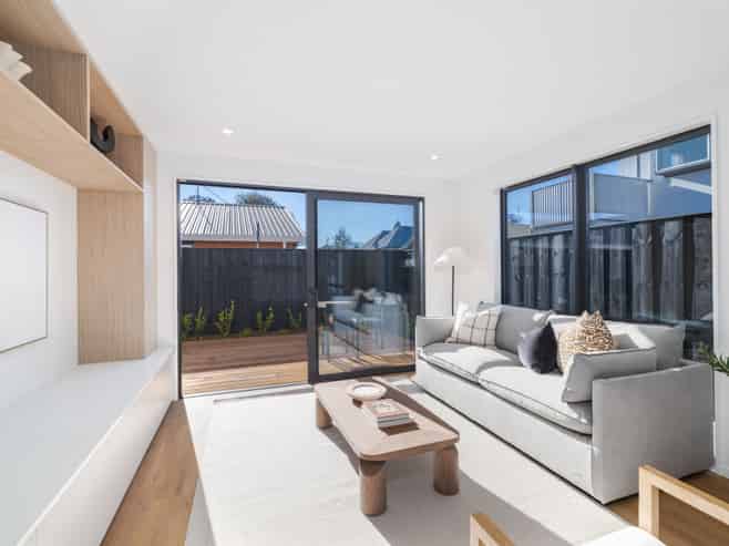 2/509 Durham Street North, Saint Albans