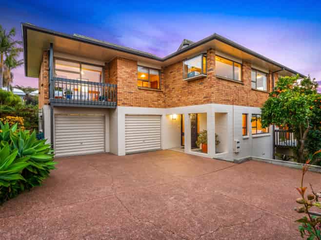 2/9 Newhaven Terrace, Mairangi Bay