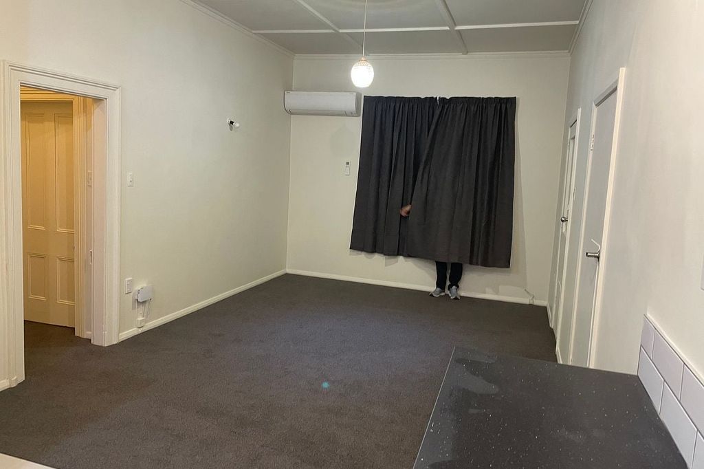 3 Bedroom Home, Short Walk to Town 4