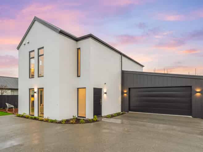 2/22 Gleneagles Terrace, Fendalton
