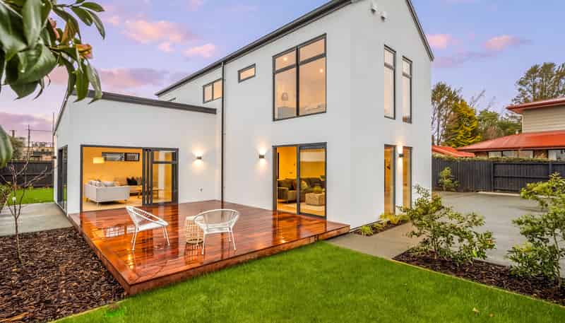 2/22 Gleneagles Terrace, Fendalton