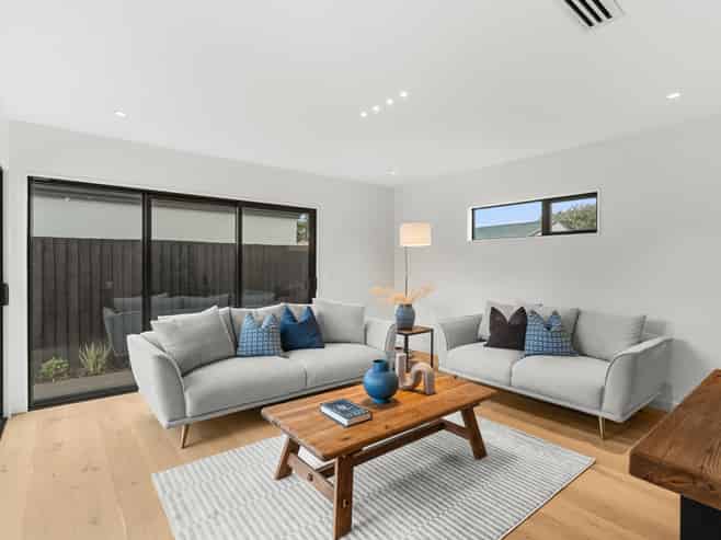 2/22 Gleneagles Terrace, Fendalton