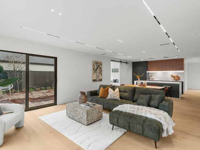2/22 Gleneagles Terrace, Fendalton