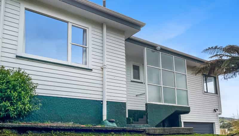 13 Williamson Way, Karori