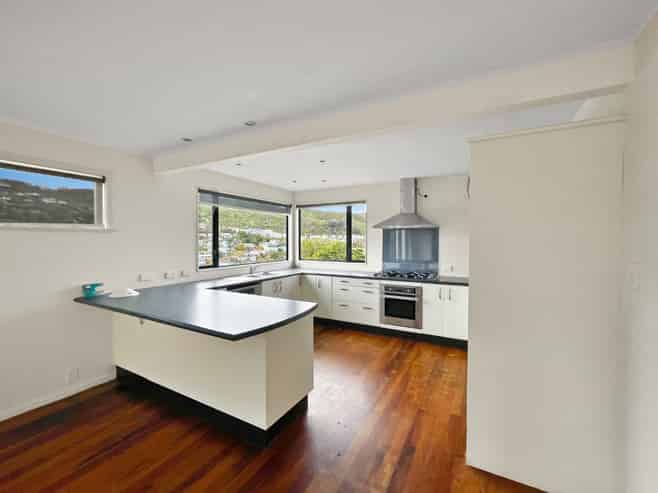 13 Williamson Way, Karori