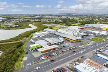 Great South Road tilt slab industrial opportunity