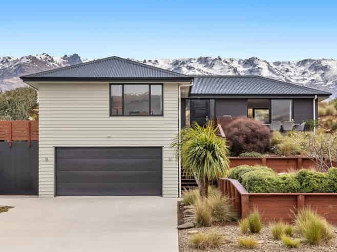 41 Stratford Drive, Mount Pisa, Cromwell