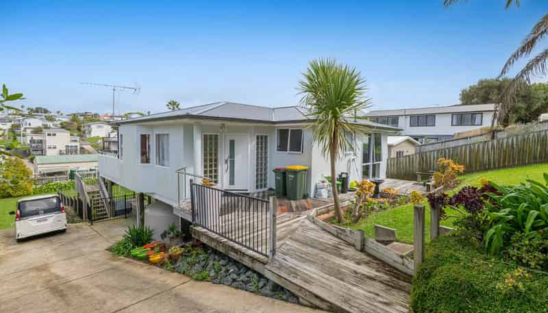 11 Zita Avenue , Gulf Harbour