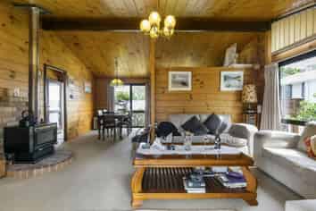 20 Third View Avenue, Beachlands