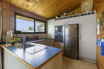 20 Third View Avenue, Beachlands