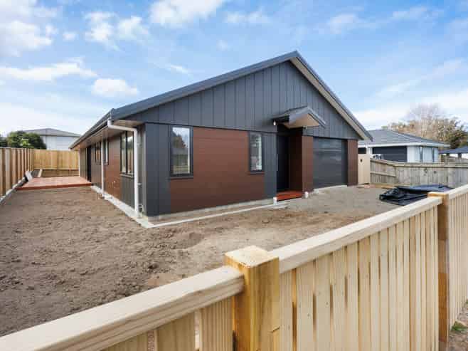 9 Rayner Lane, Marton