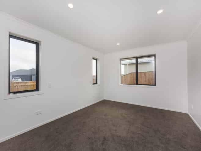9 Rayner Lane, Marton