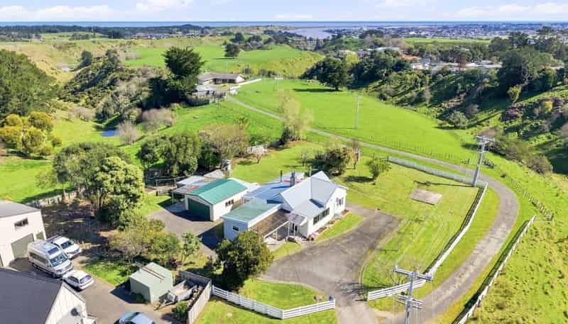 40 and 61 Burtts Road, Durie Hill