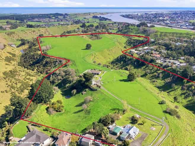 40 and 61 Burtts Road, Durie Hill
