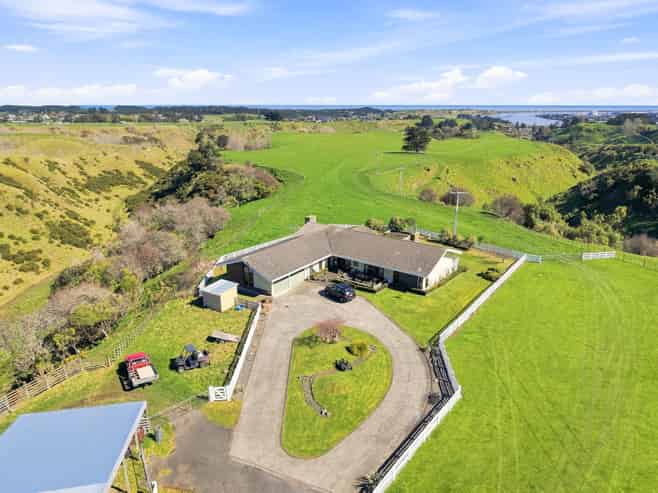 40 and 61 Burtts Road, Durie Hill