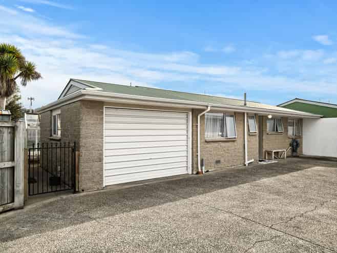 A/17 Bradshaw Street, South Dunedin