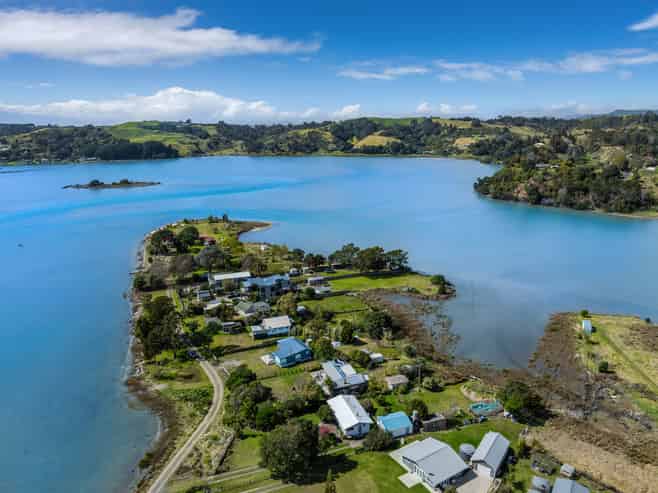 132C Ohiwa Loop Road, Waiotahi