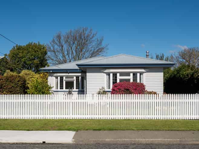 1011 Waipuna Street, Mahora