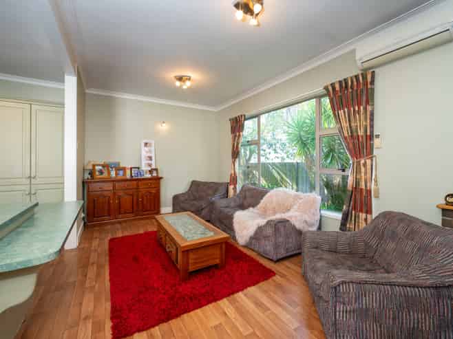 1011 Waipuna Street, Mahora