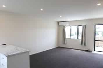 4/12 Ambrico Place, New Lynn