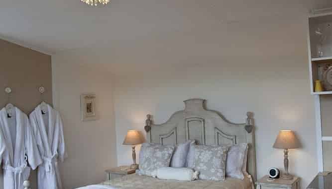 French Studio/3635 Cambridge Road, Cambridge