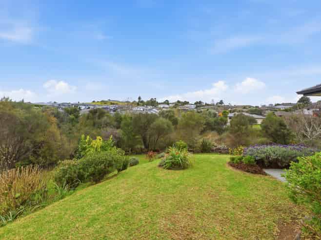 35 Anne Burton Drive, Warkworth