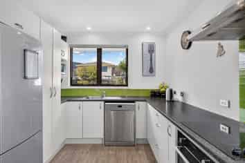 245 Main Road, Hope
