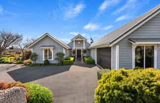 6 Park Drive, Richmond