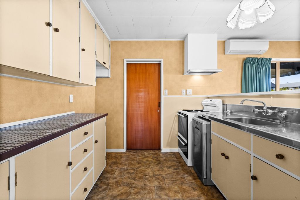 Spacious, low-maintenance living 4