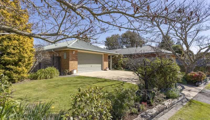11 Stopforth Street, Woodend