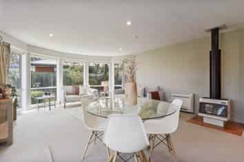 11 Stopforth Street, Woodend