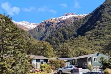 Arthur’s Pass Alpine Motel - FHGC
