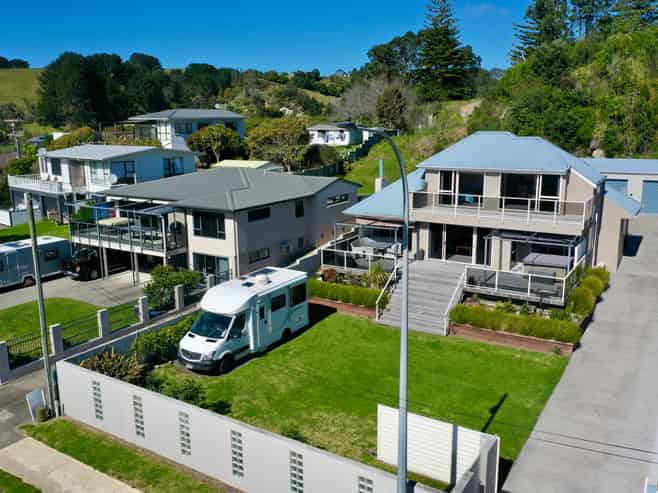 252 Pohutukawa Avenue, Ohope