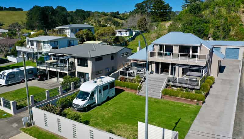 252 Pohutukawa Avenue, Ohope