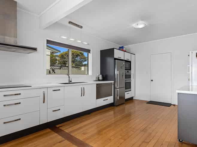 252 Pohutukawa Avenue, Ohope