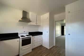 1/2 Reading Street, Wainuiomata