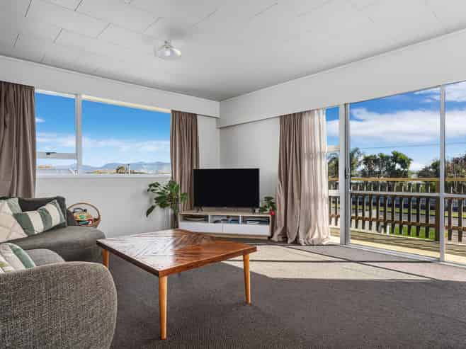 14 Stewart Street, Opotiki