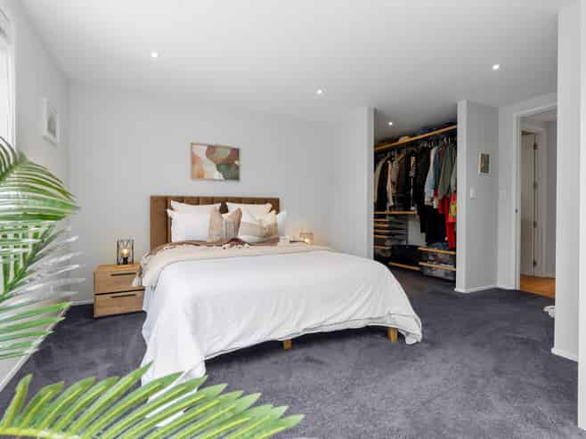 2/15A Rodney Road, Northcote Point