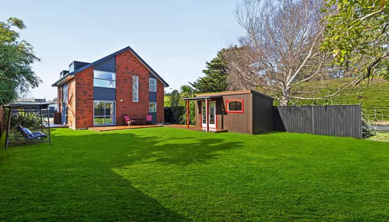 121 Park Terrace, Waikuku Beach