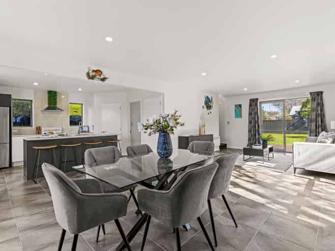 121 Park Terrace, Waikuku Beach
