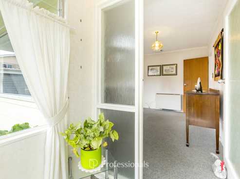 28B Roband Crescent, Brown Owl