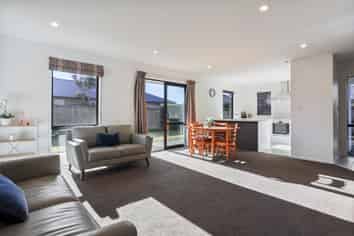 7 Sequoia Way, Rangiora