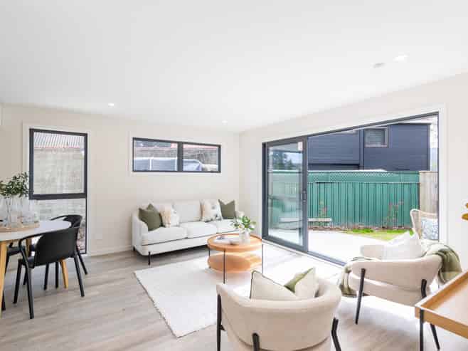 13A, B and Johnswood Grove, Clouston Park